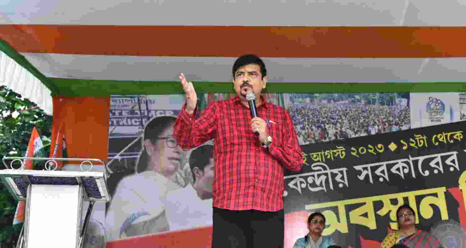 ED conducts raids at TMC leaders premises for their alleged involvement in municipal jobs scam case.