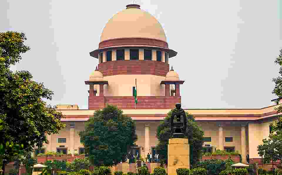 Flagging 'uneven' compliance, SC issues pan India SWM rules