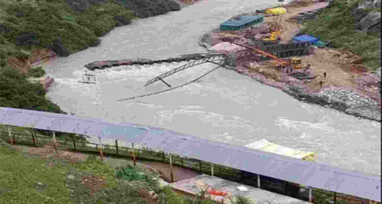 Temporary bridge over Alaknanda river completed in U'khand