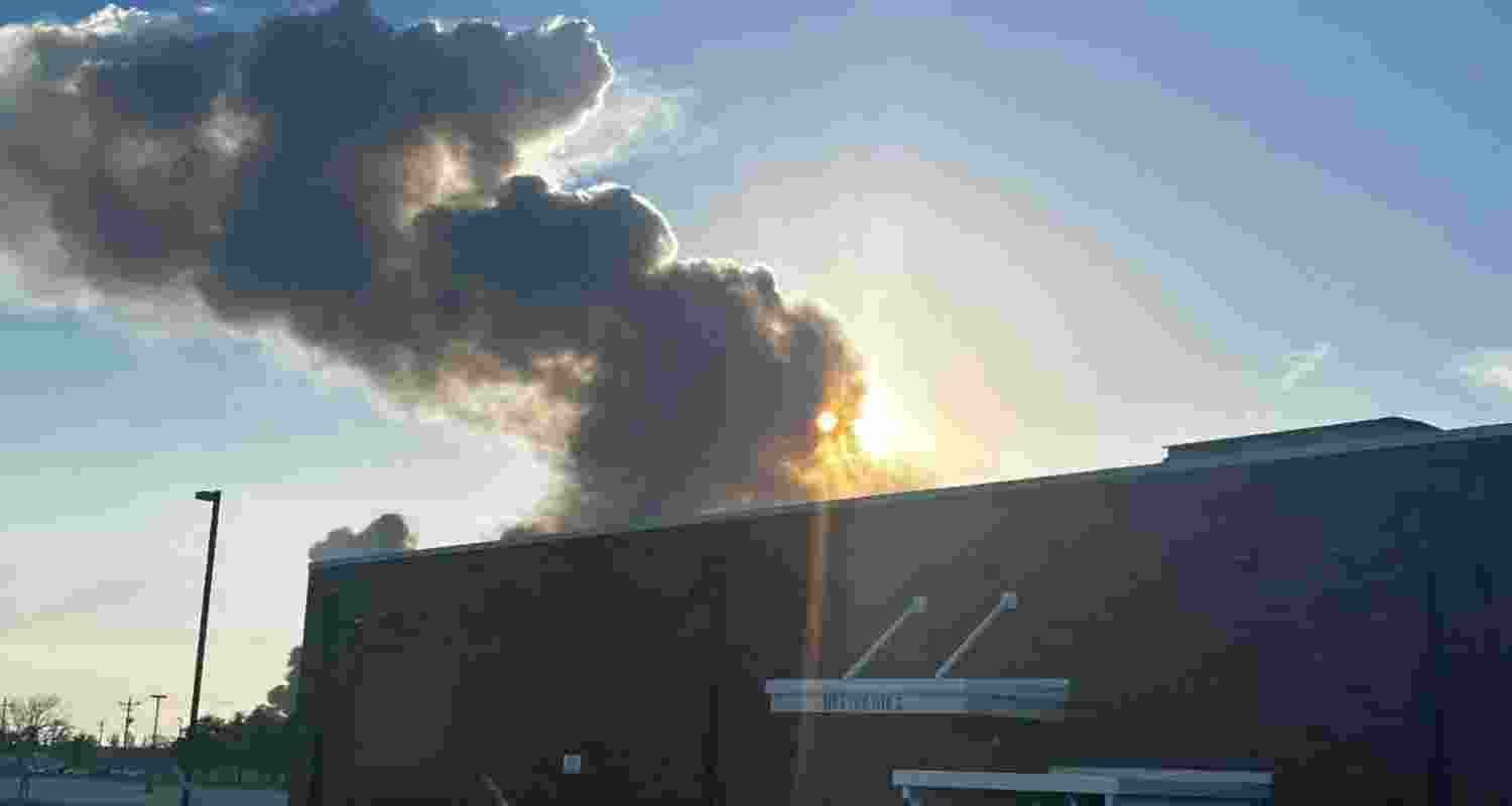 Huge explosion rocks Valero plant in Texas
