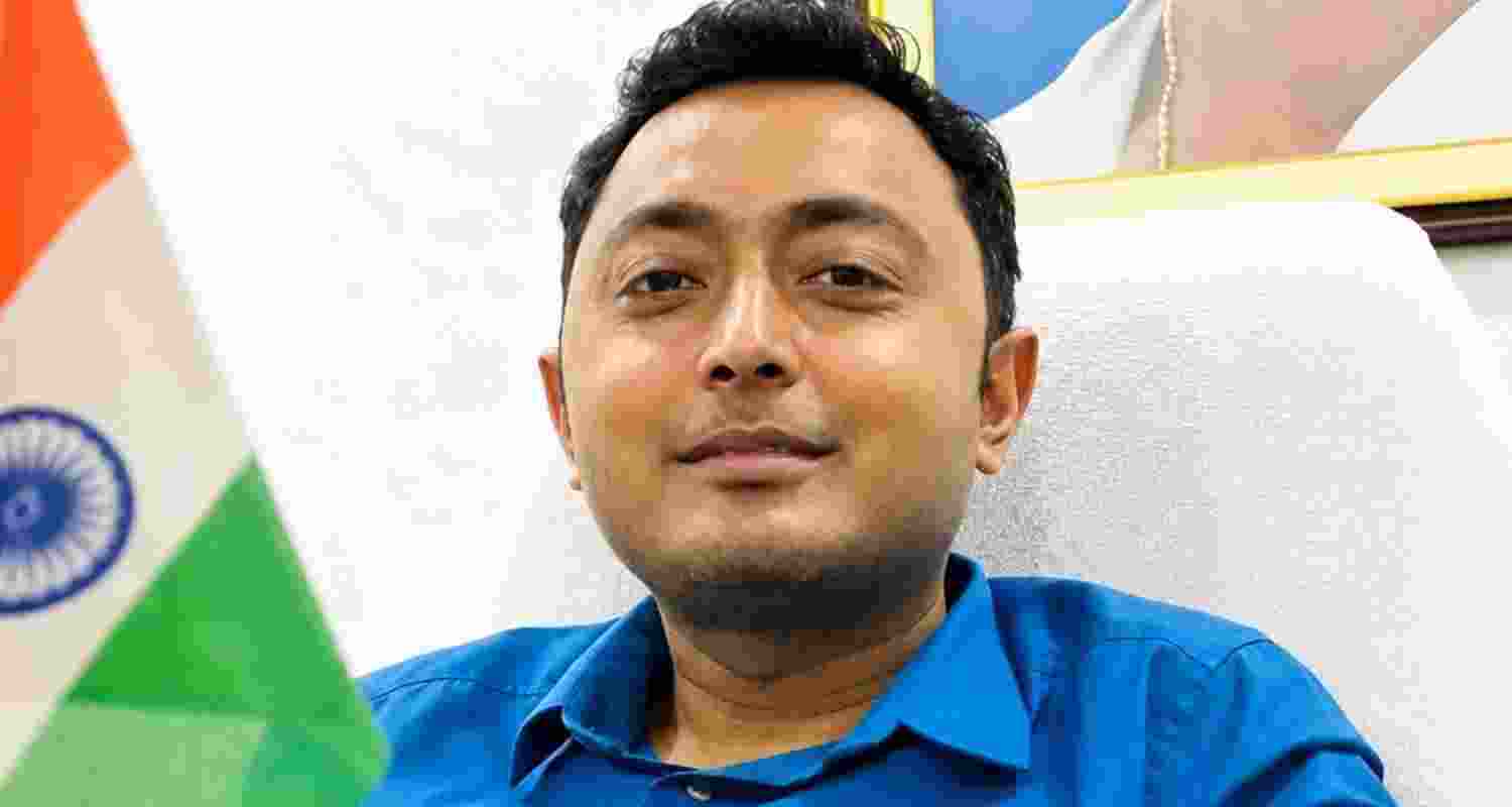 Ex-TMC councillor Debraj Chakraborty was arrested in Purulia after the Calcutta High Court rejected his anticipatory bail plea in a DA case.