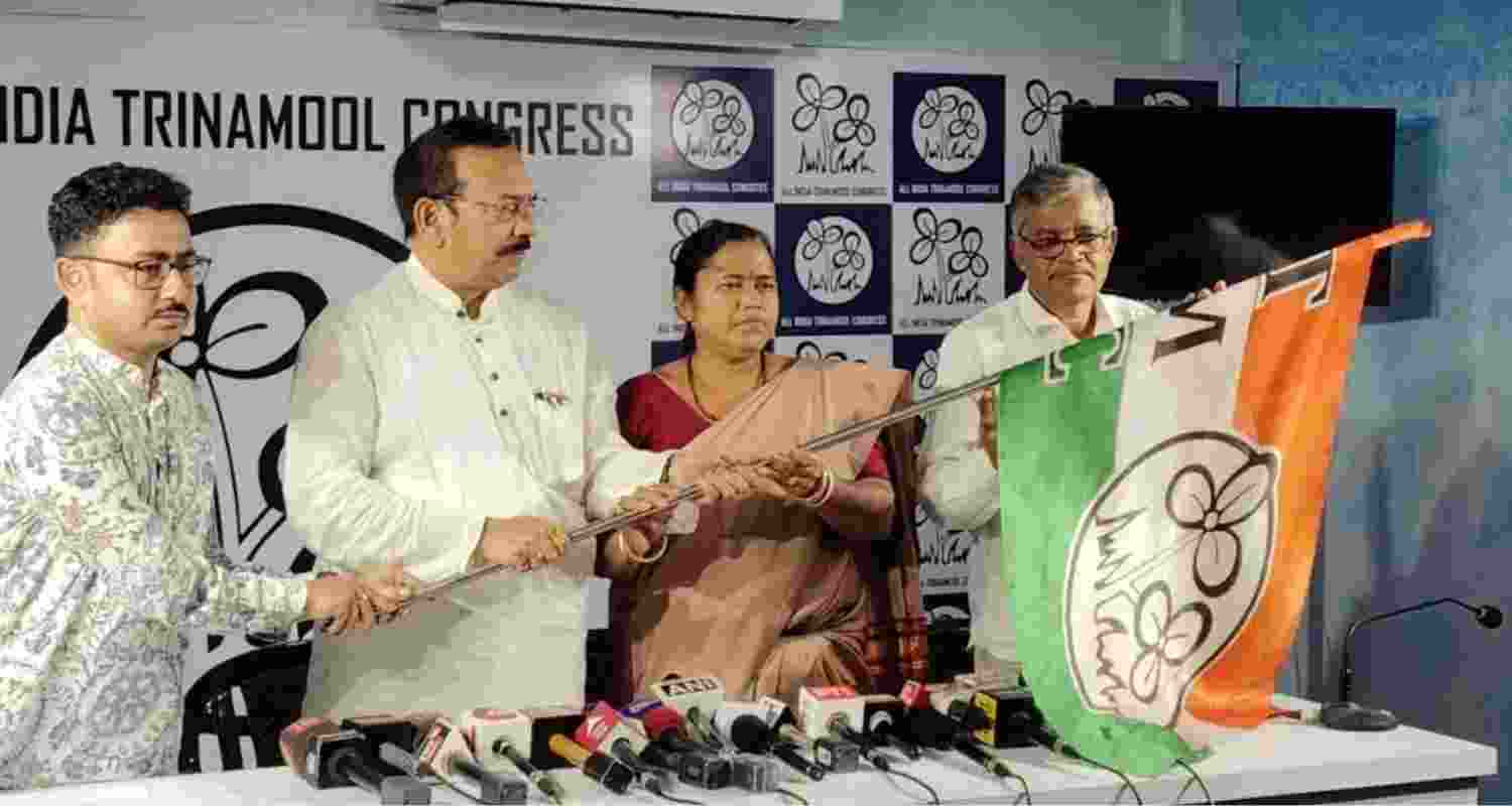 West Bengal: BJP MLA Tapasi Mondal joins TMC