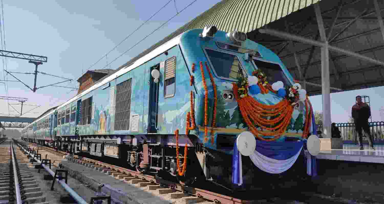 Railway authorities announced that the special Vastodom train will operate from Budgam to Katra for next 15 days.