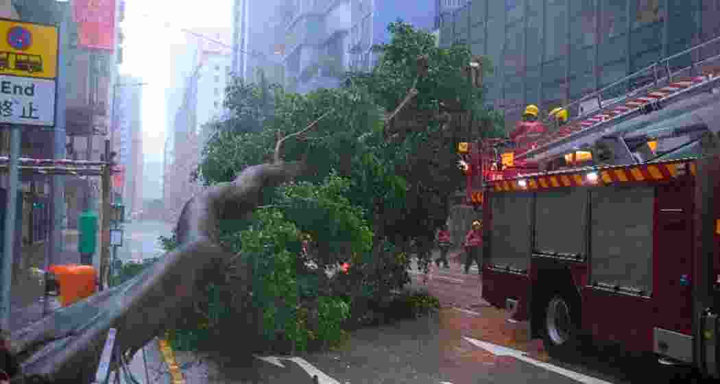 Super Typhoon Ragasa barrels into southern China.