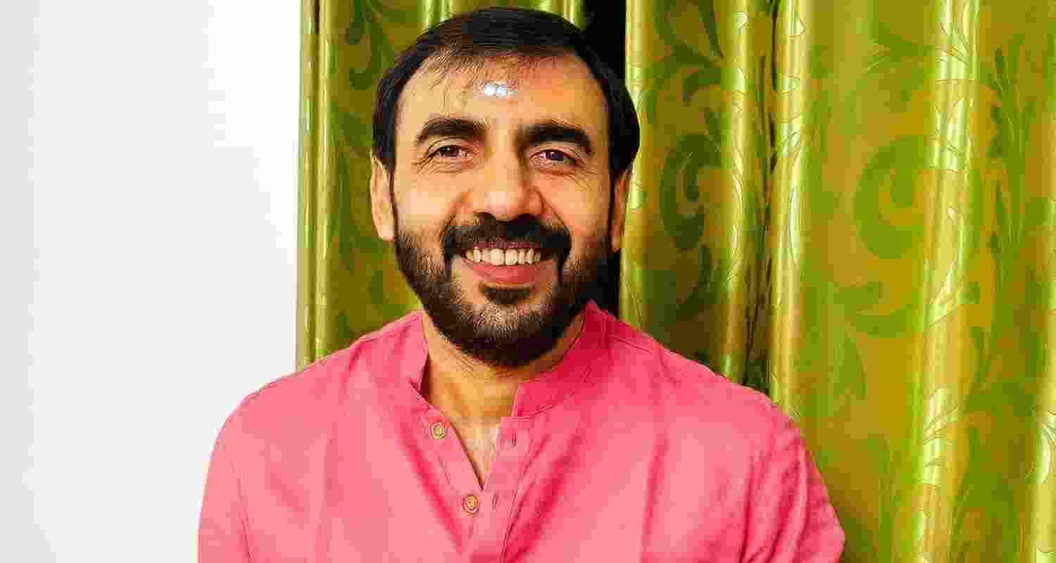 Kollam Vigilance Court grants statutory bail to prime accused Unnikrishnan Potty as SIT misses charge sheet deadline in Sabarimala gold theft case. 