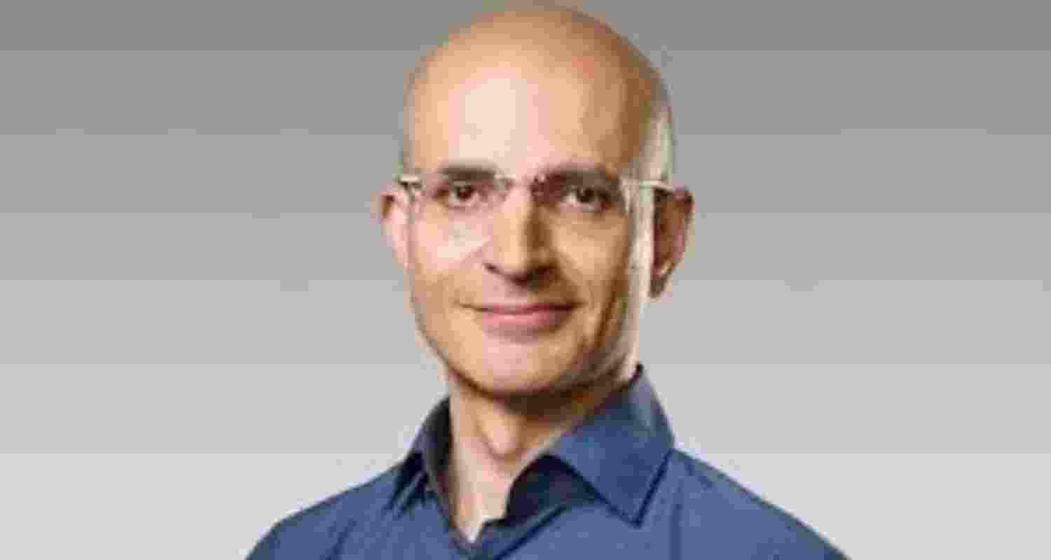 Moradabad-born Sabih Khan has been named the new COO at Apple, said a company statement on Tuesday