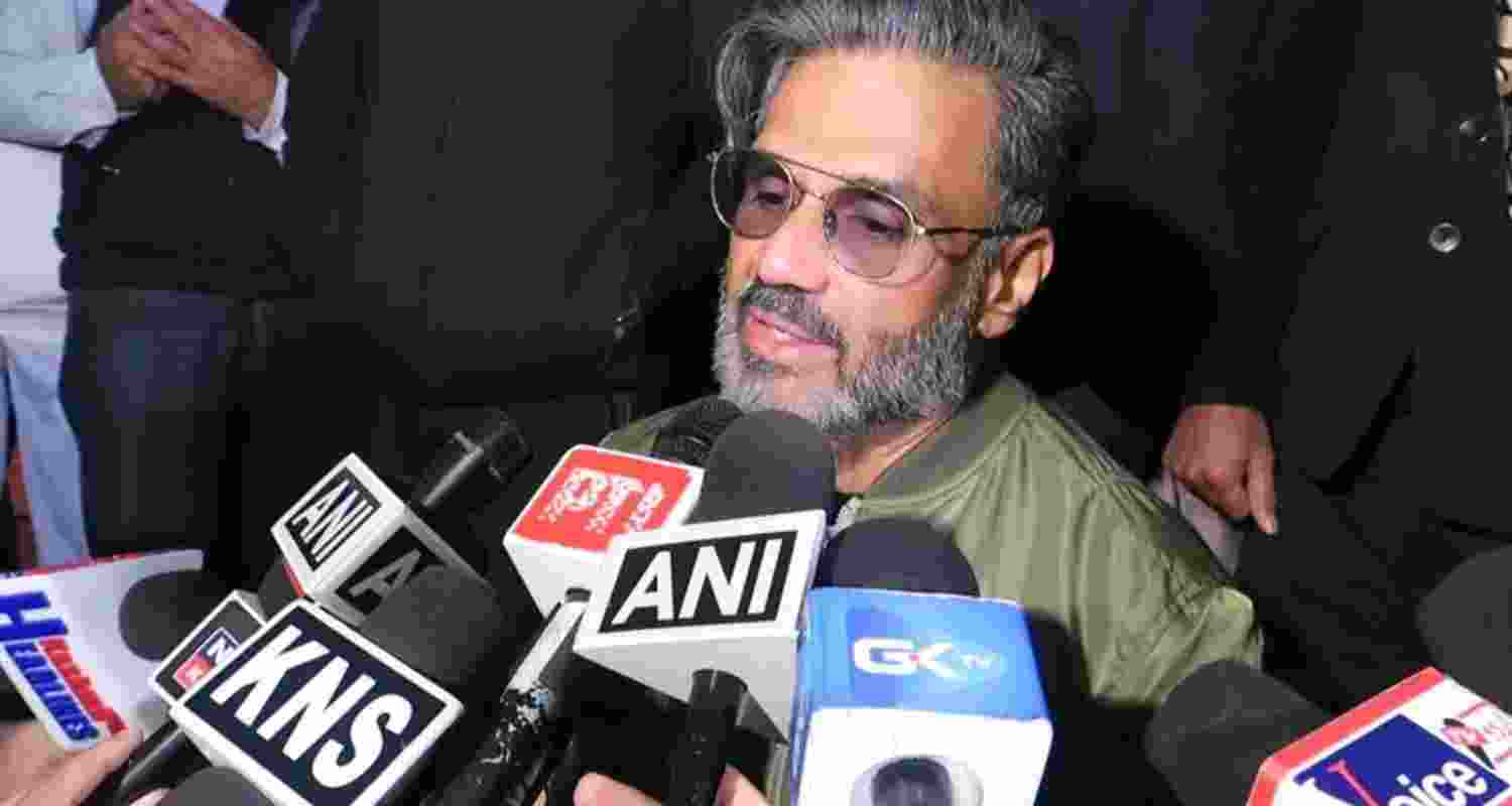 Kashmir to regain lost glory, film shoots soon: Suniel Shetty