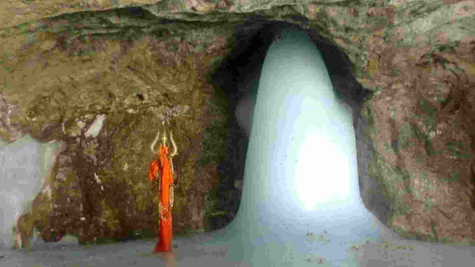 Over 1 lakh pilgrims pay obeisance at Amarnath cave in a week