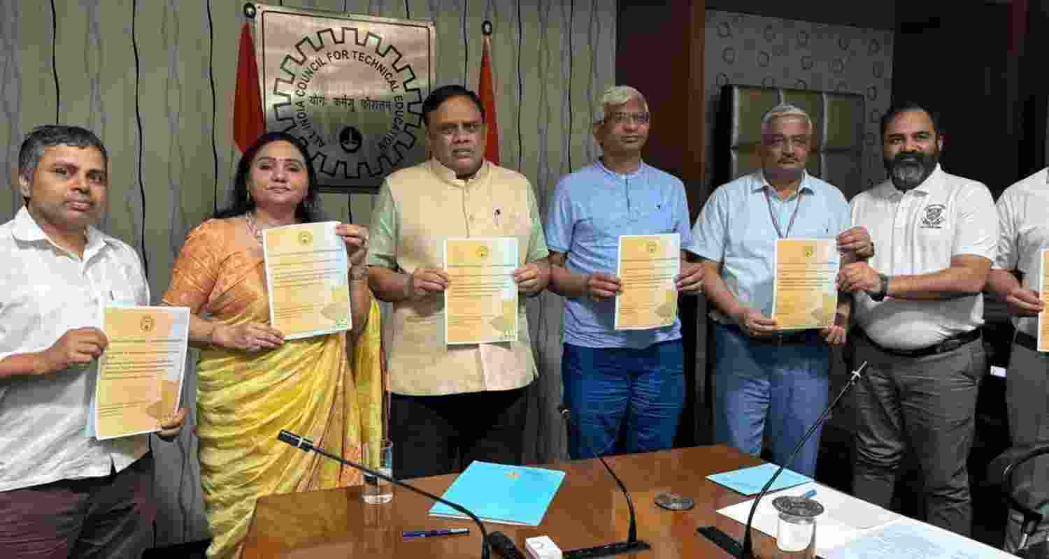 AICTE Introduces Guidelines for Industry-Academia Collaboration.