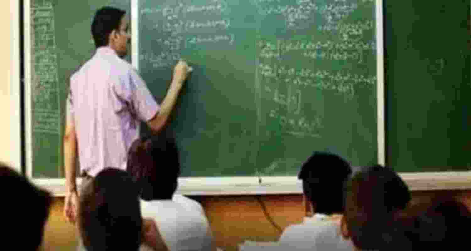 Gujarat Government Cracks Down on Principal’s Unauthorised Foreign Travel.