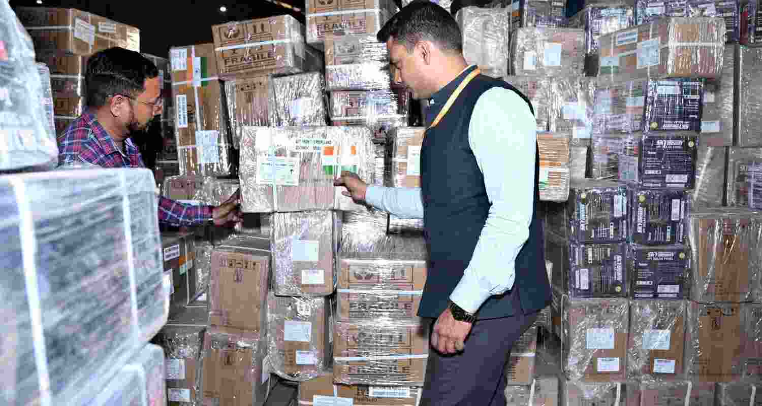 Humanitarian aid from India enhances Jamaica healthcare.