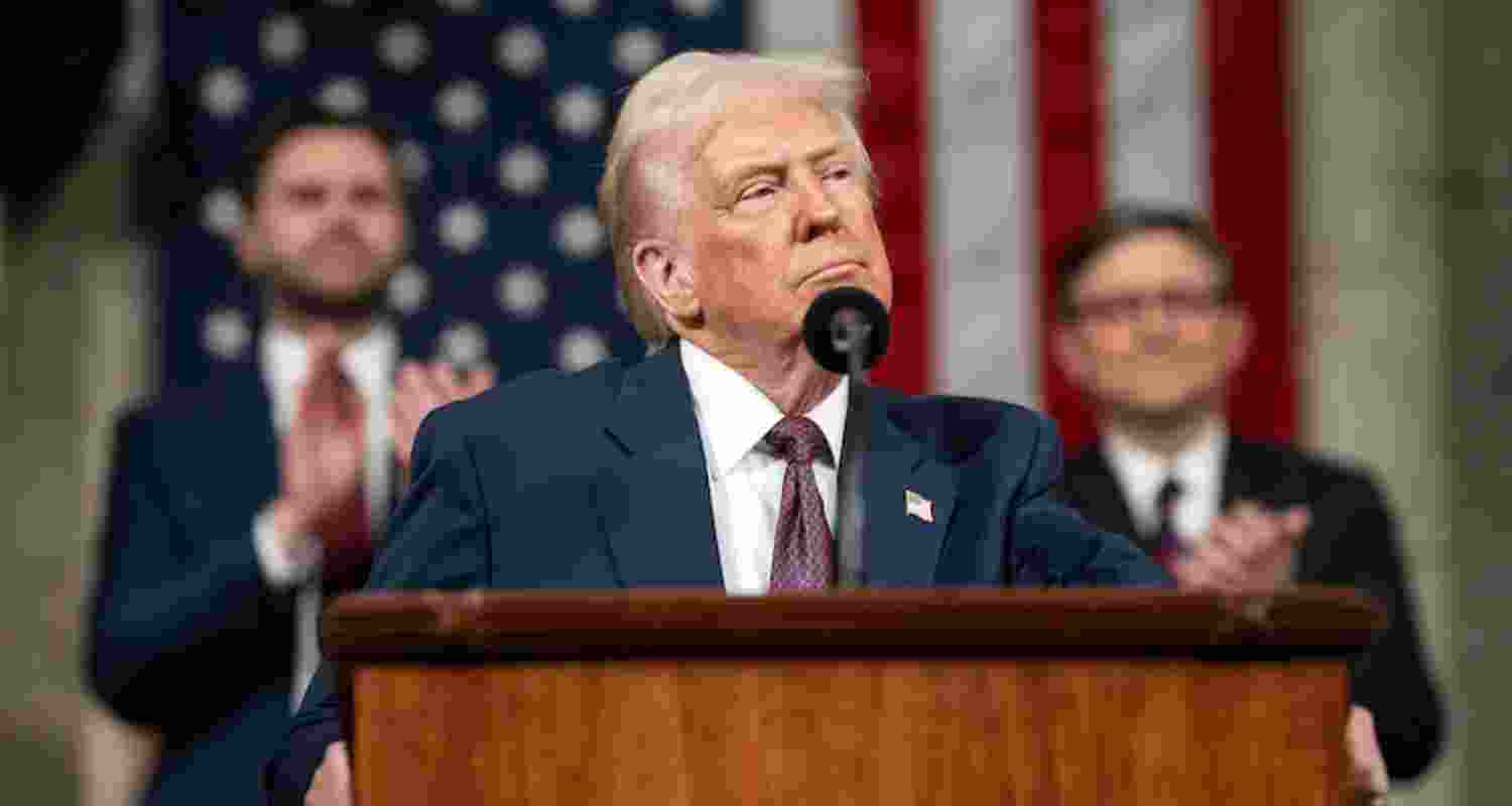 US Revokes Protection for Cuban and Haitian Migrants.