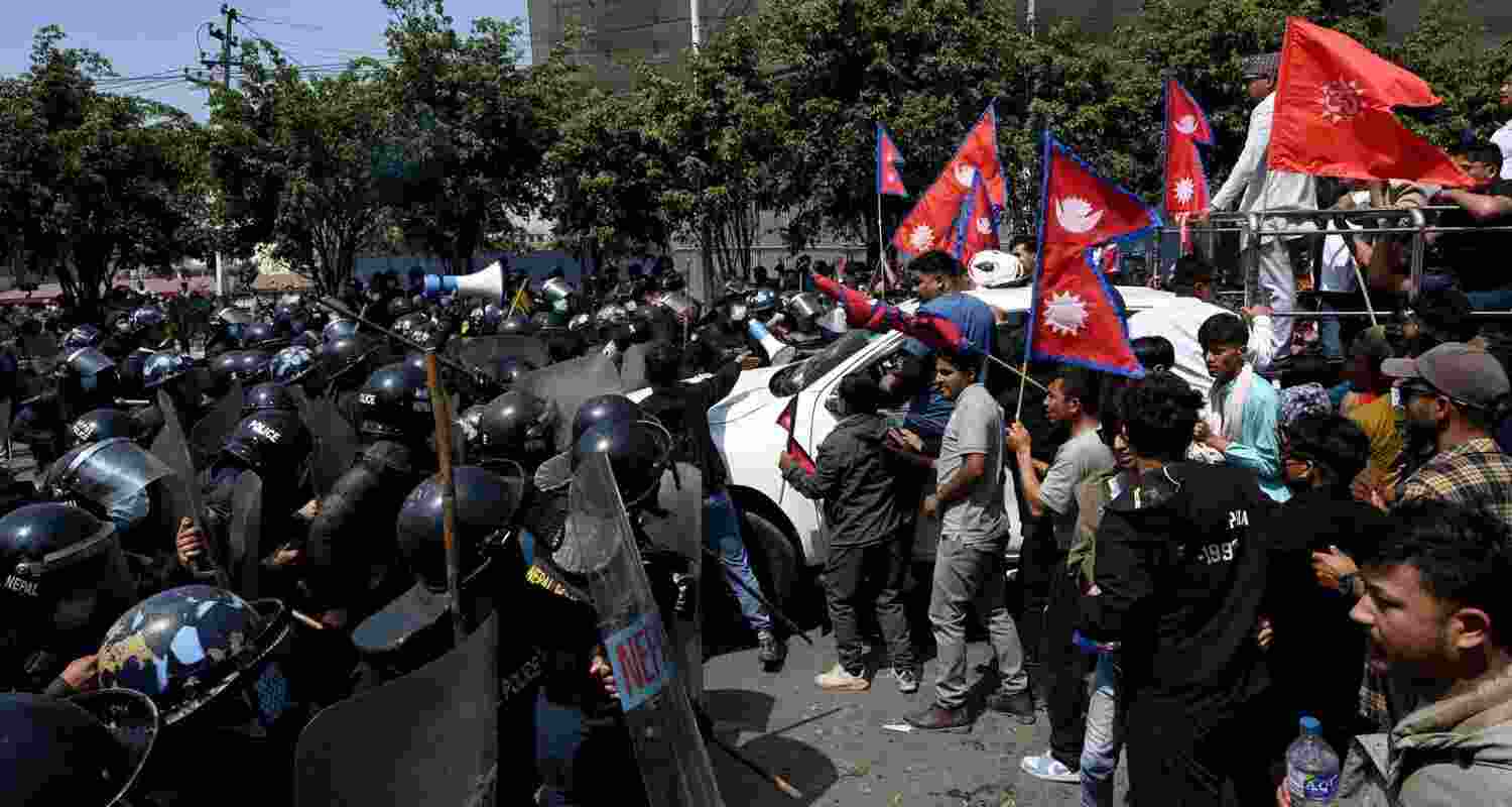 Nepal tightens watch on ex-king Gyanendra's activities.