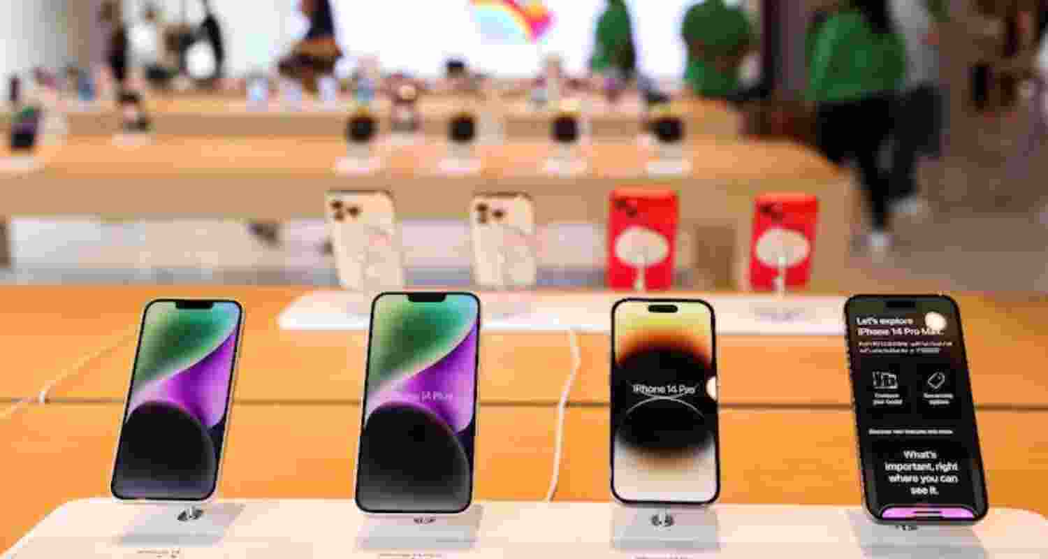 iPhones airlifted from India to beat US tariffs.