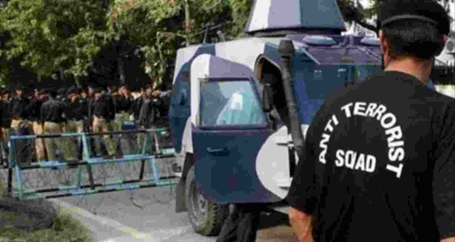 Gujarat ATS Arrests Spy Aiding Pakistani Agent.