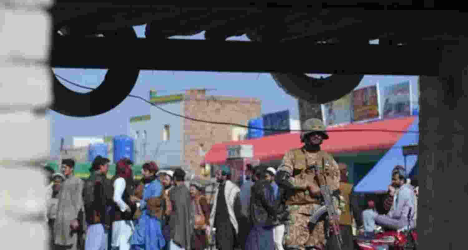 Suicide Bomber Hits Military Convoy in Khyber Pakhtunkhwa.