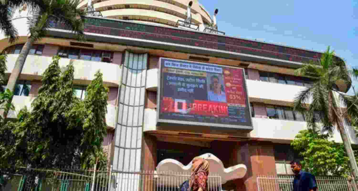 Stock Market Crash Wipes Out ₹5 Lakh Crore in Minutes.