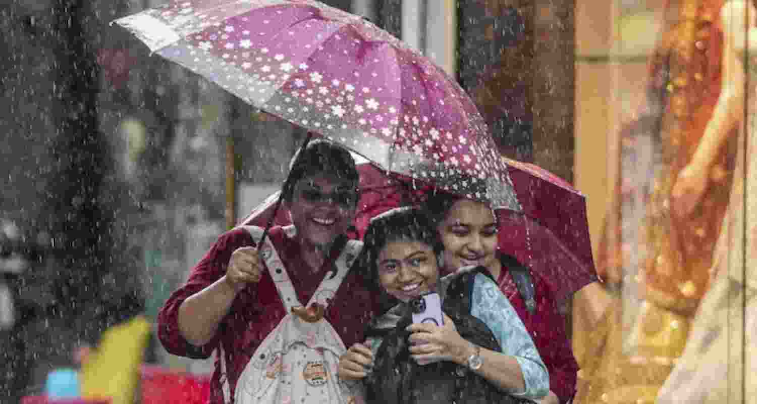 Rain lashes Delhi on Raksha Bandhan causing chaos.