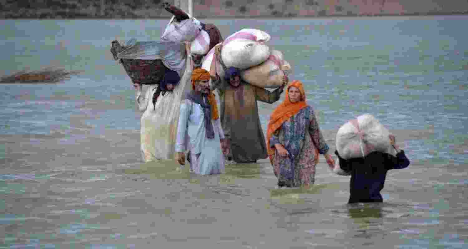Pakistan declares disaster zones as 321 killed in floods.