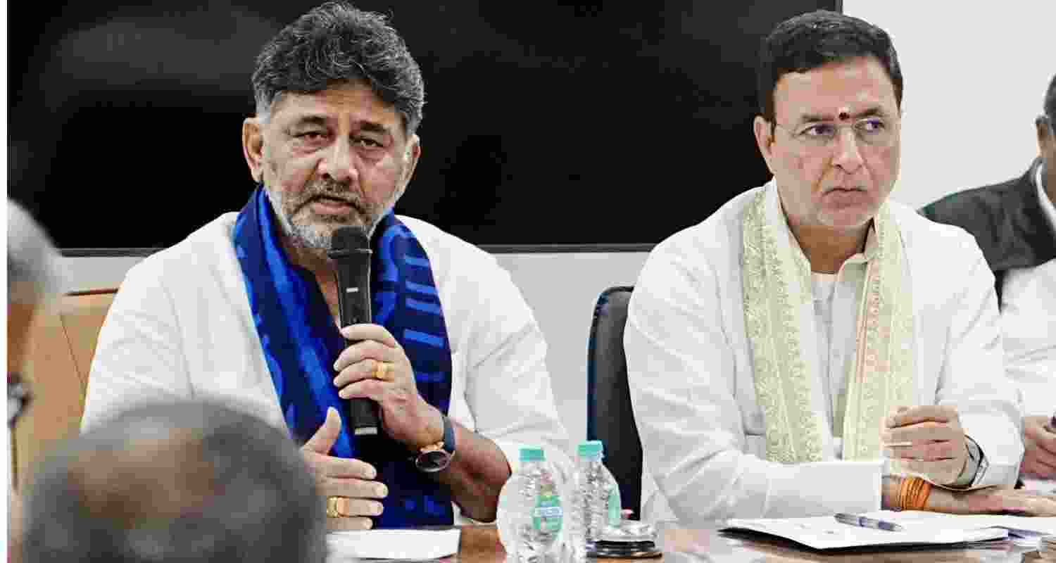 Karnataka Dy CM vows to stand firmly with Congress party. Karnataka Dy CM vows to stand firmly with Congress party.