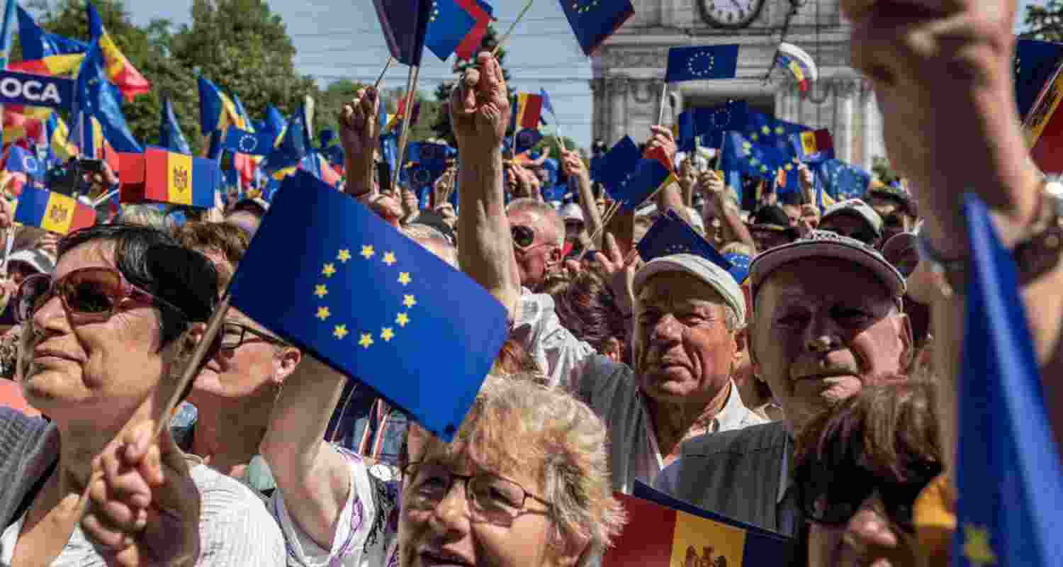Moldova votes show strong support for EU-aligned PAS.