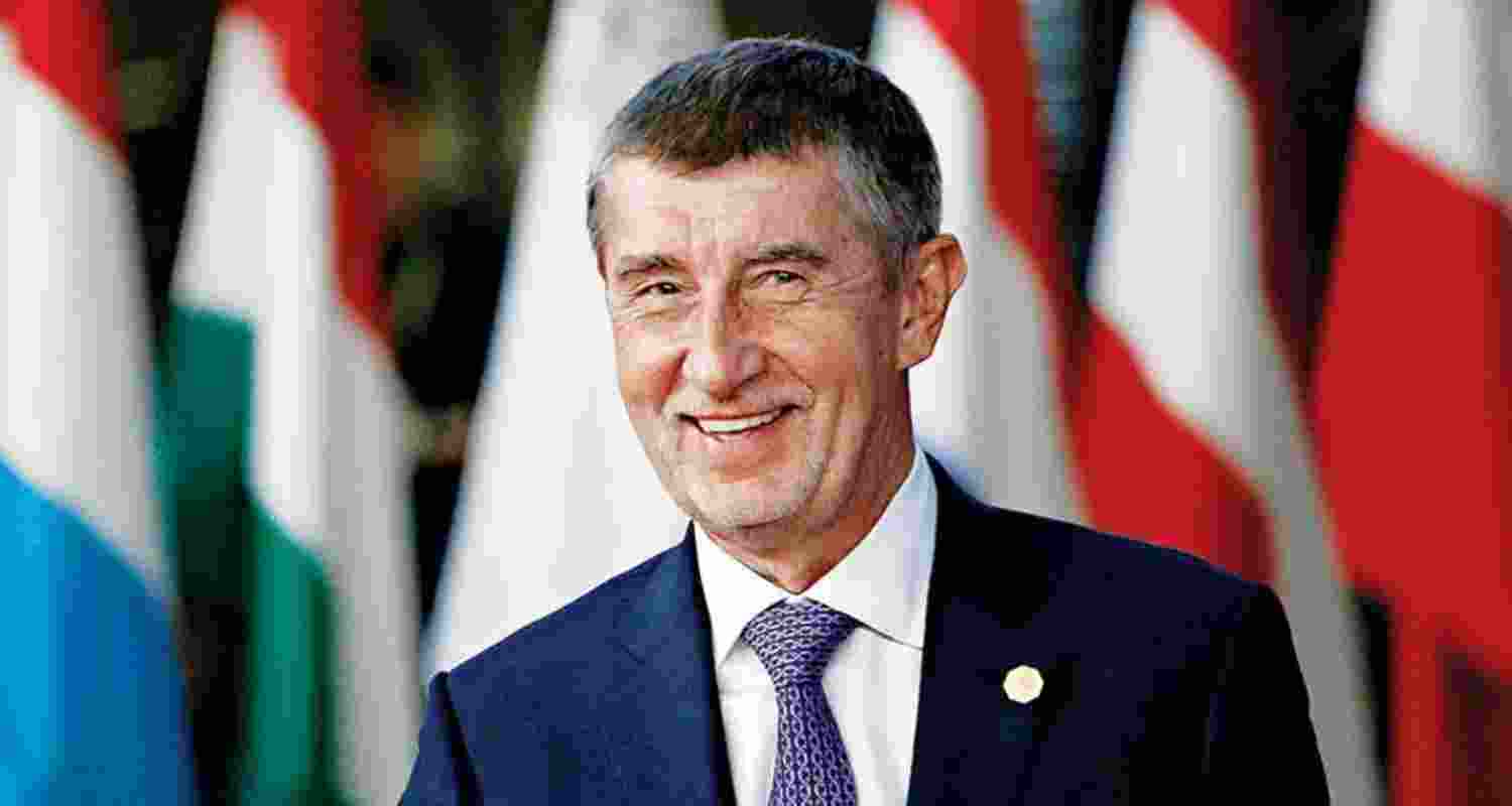 Czech billionaire politician Babis leads in early tally.