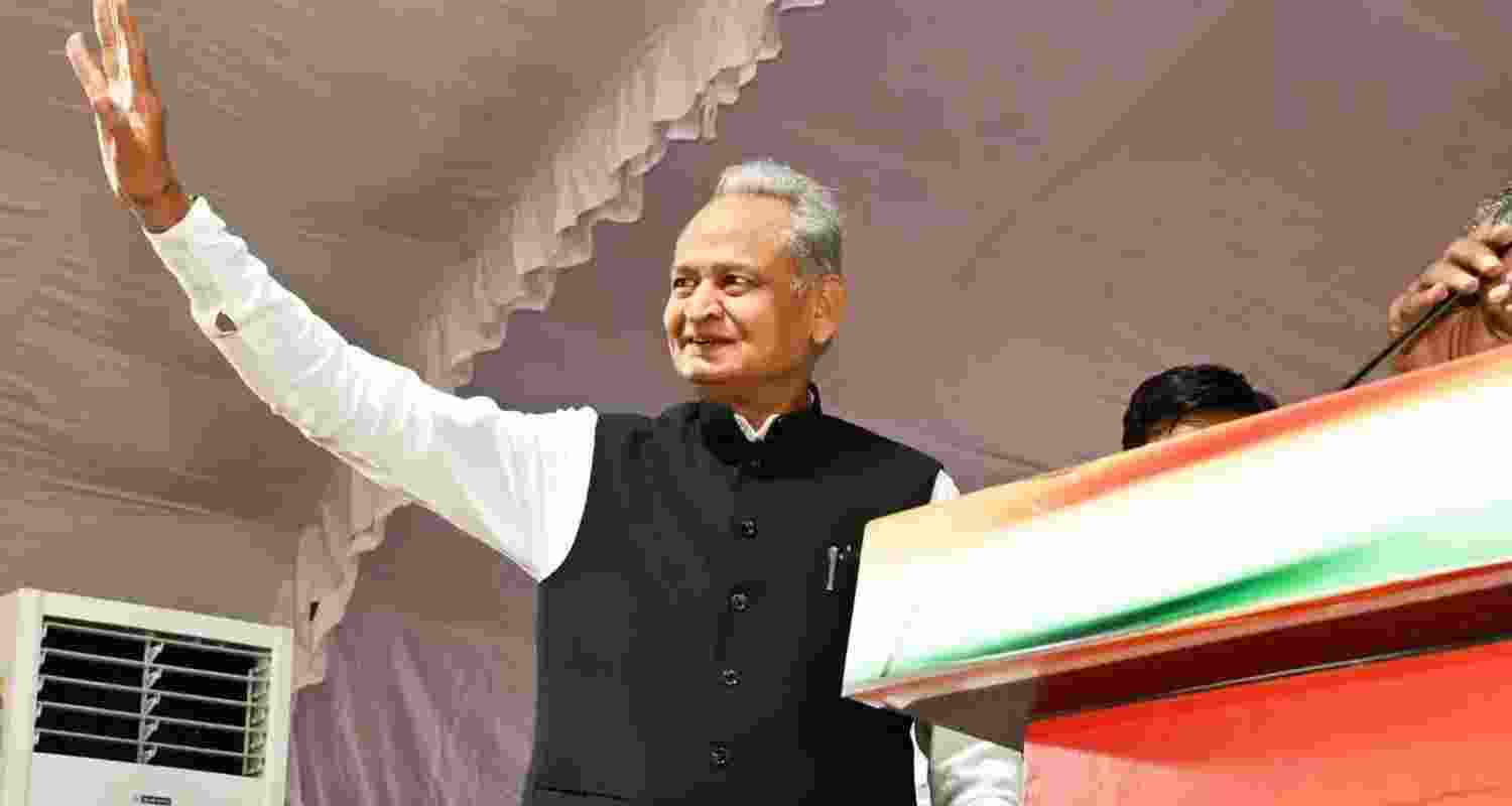 Ashok Gehlot calls 5–10 seat disputes in Bihar normal.