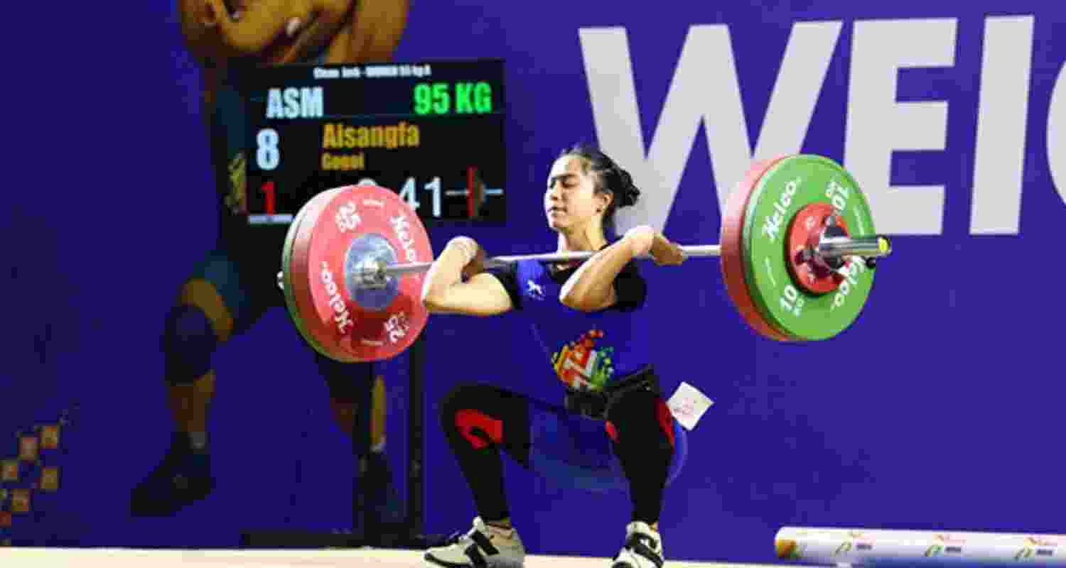  Young Indian weightlifter Aisangfa Gogoi. 
