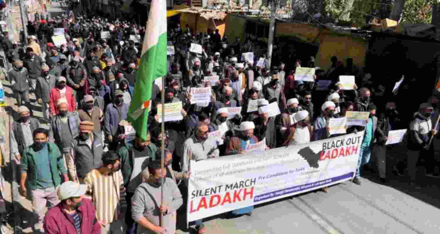 Leh faces curbs, internet ban, Kargil holds silent march
