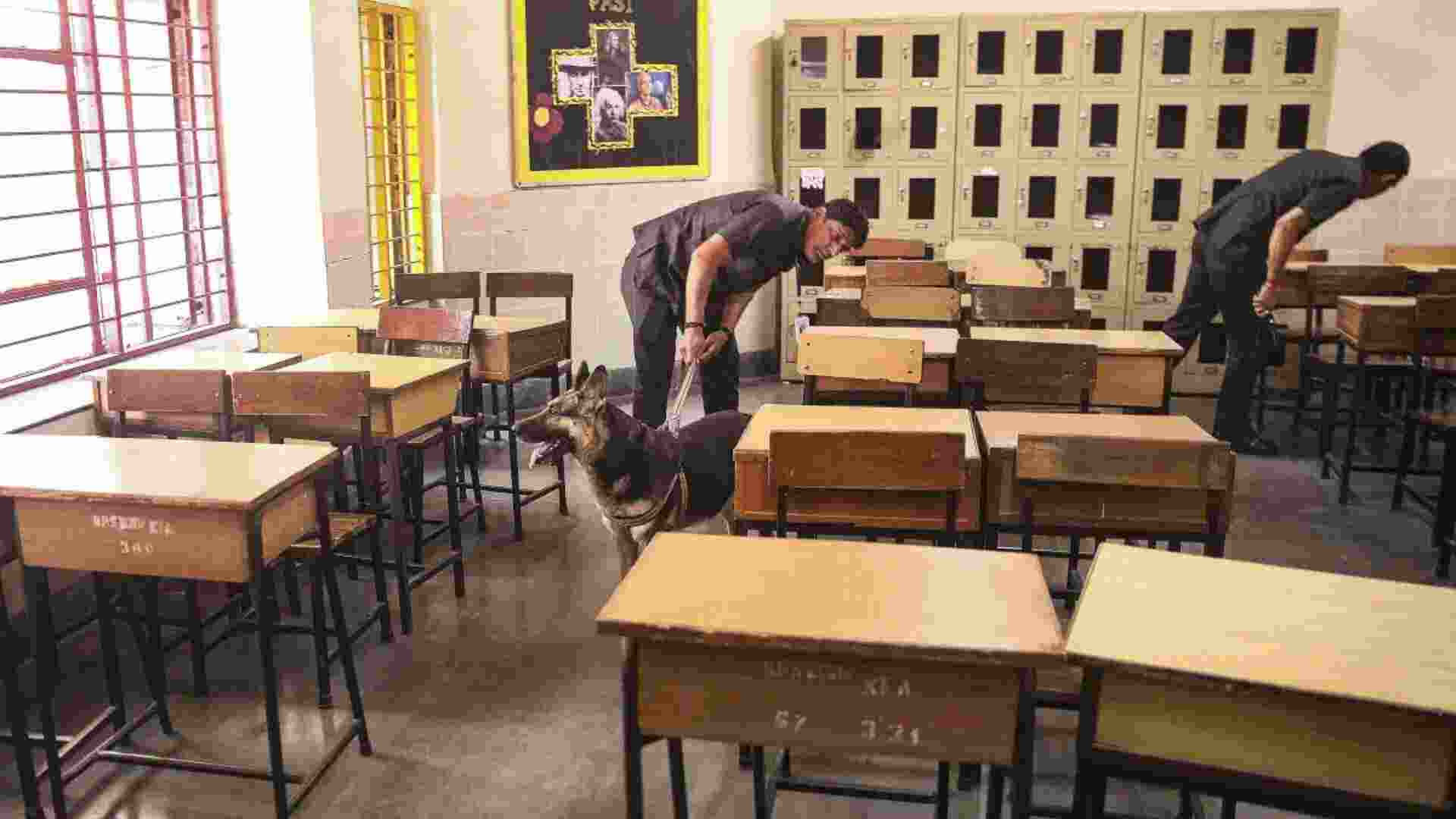 3 Delhi schools receive bomb threats, AAP  slams govt 'claims'