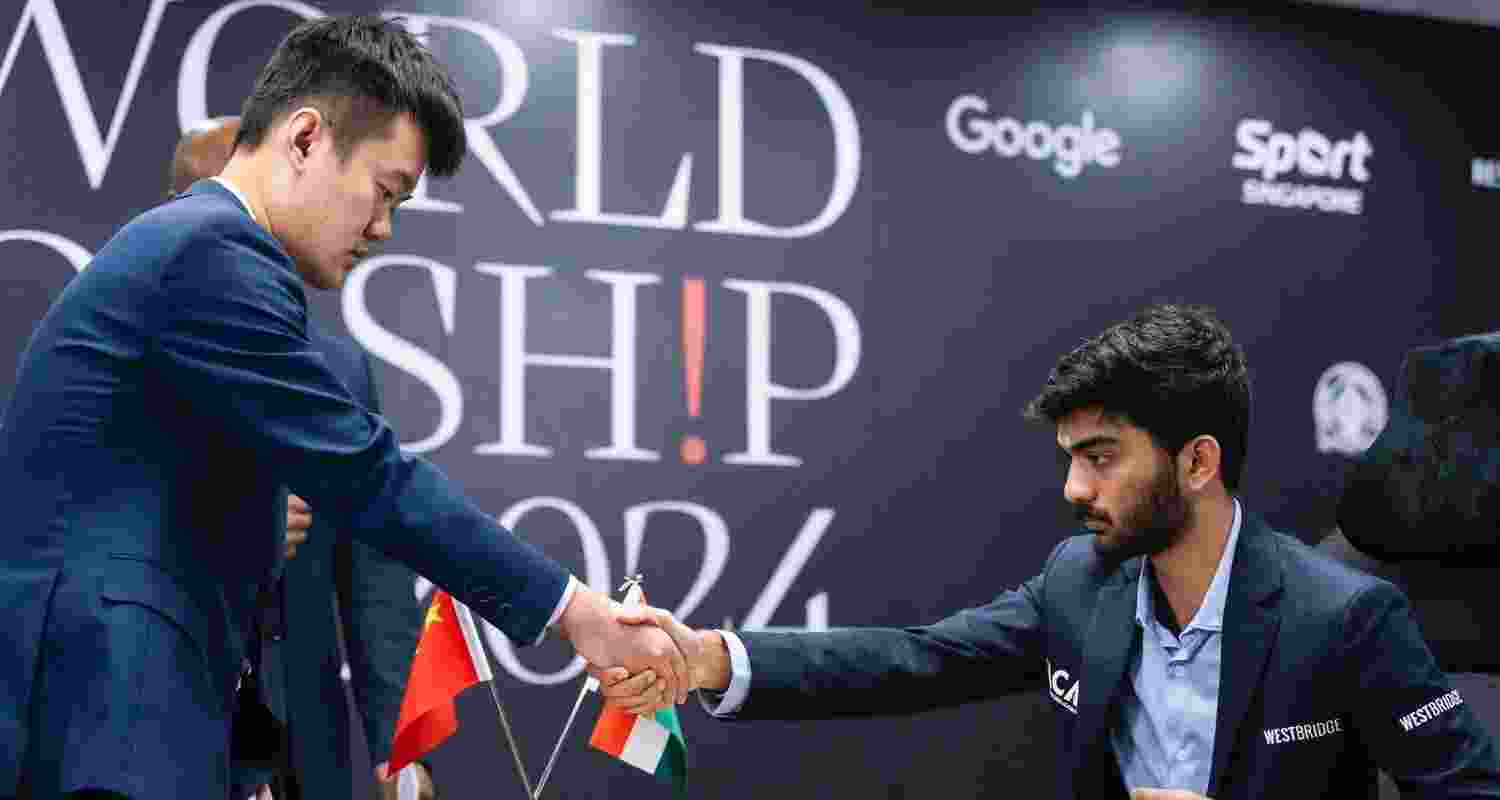 Gukesh and Liren in the eighth round of the World Chess Championship. Image: X.