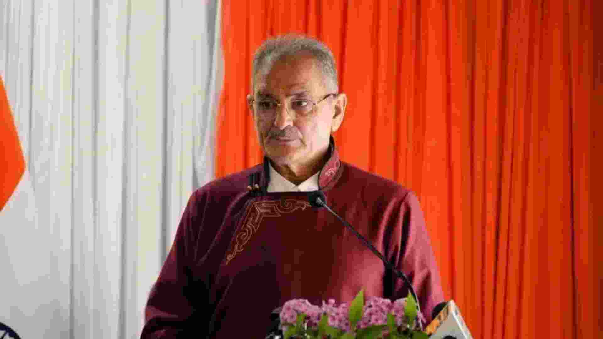 Gupta administered oath as LG, assures to 'rebuild' Ladakh