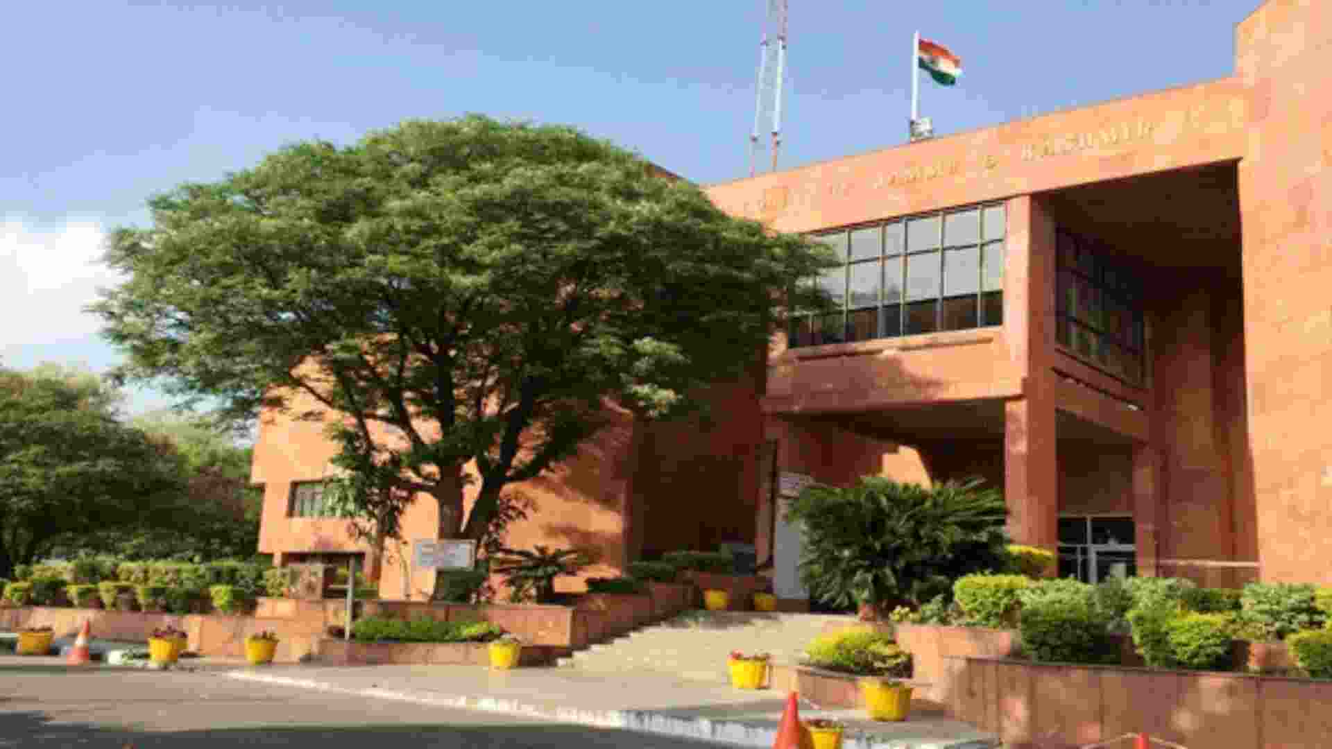 Former govt lawyer facing 'threats' :J&K HC tells govt to act