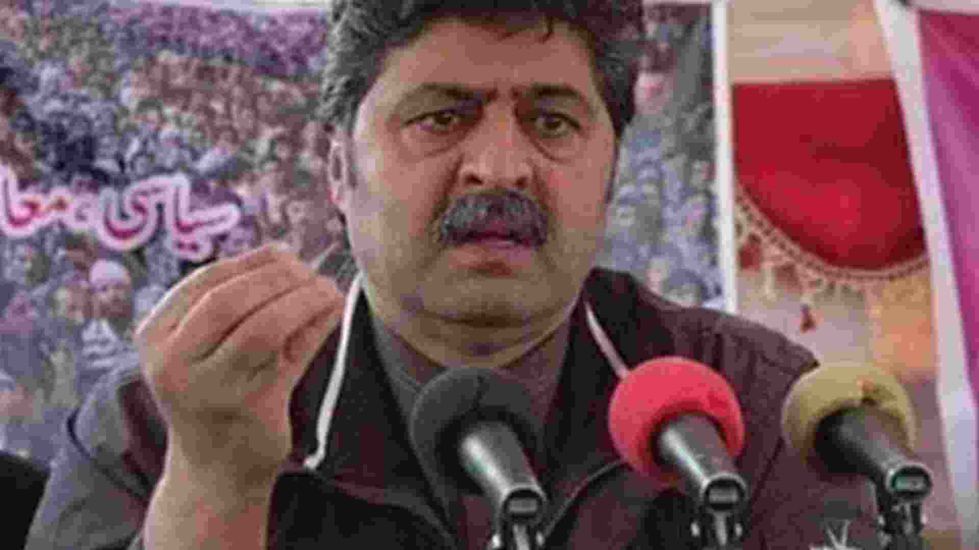 Hurriyat 'irrelevant', Kashmiris must integrate with India: Lone