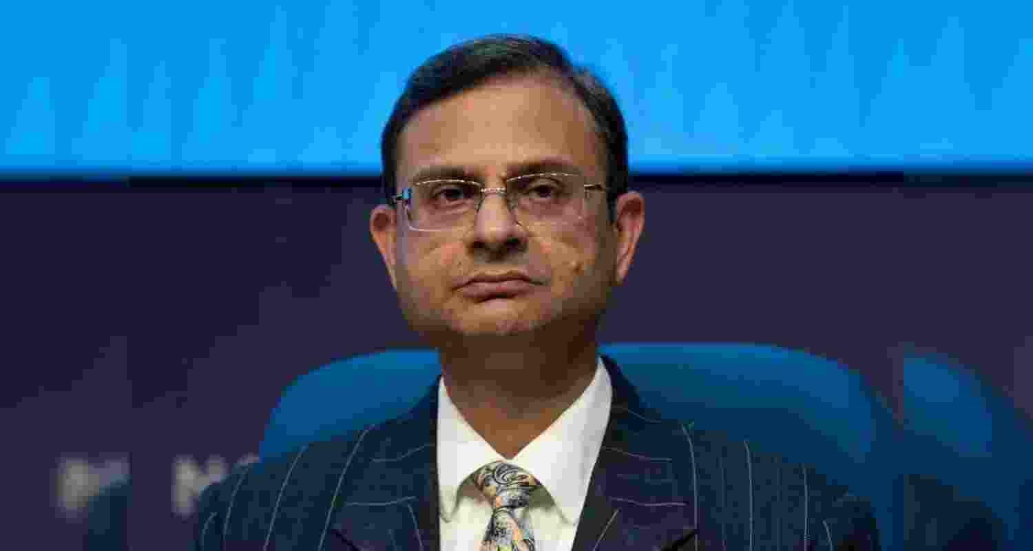 Revenue Secretary Sanjay Malhotra appointed as 26th RBI Governor