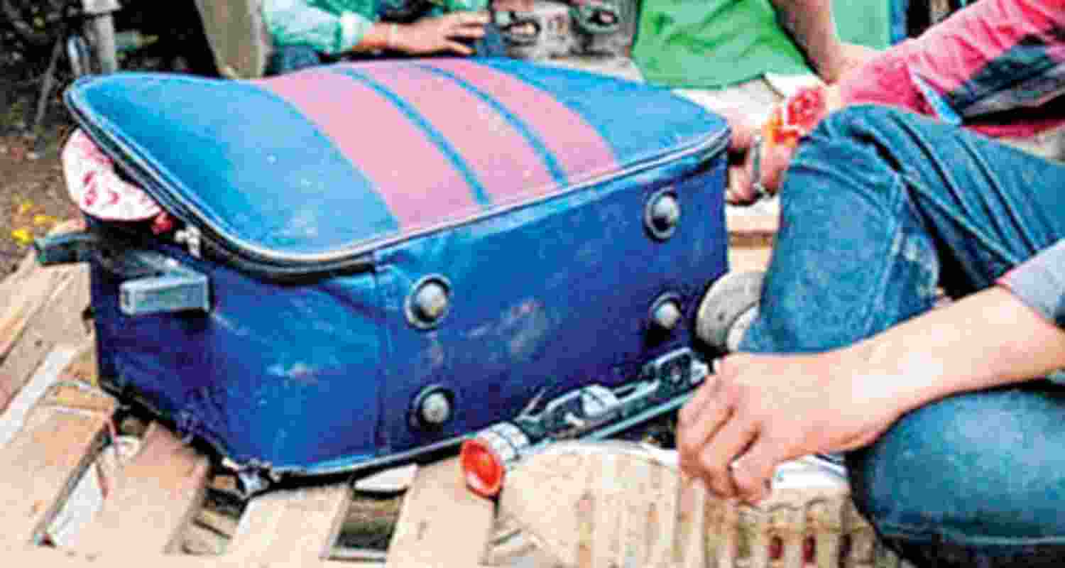 Mother, daughter held dumping severed body in Kolkata river