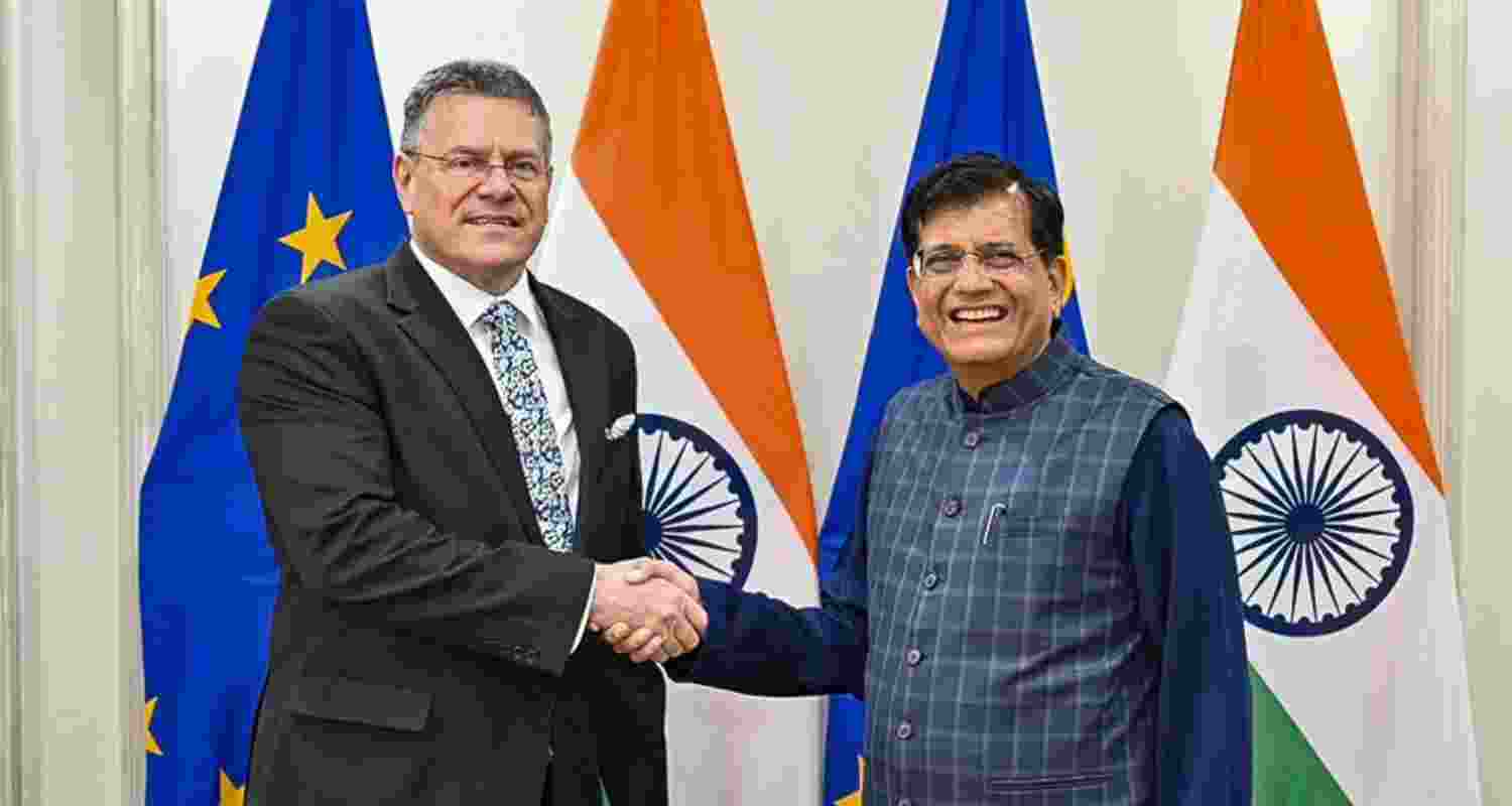 File photo of India's Commerce and Industry Minister Piyush Goyal (R) and EU Commissioner for Trade and Economic Security Maros Sefcovic (Source: @PiyushGoyal on X)