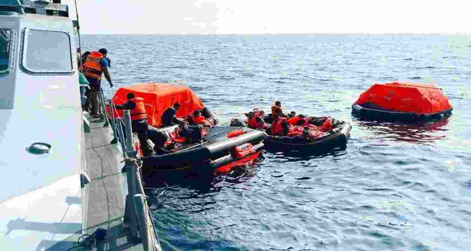 Sri Lankan authorities hand over 45 bodies of Iranian sailors