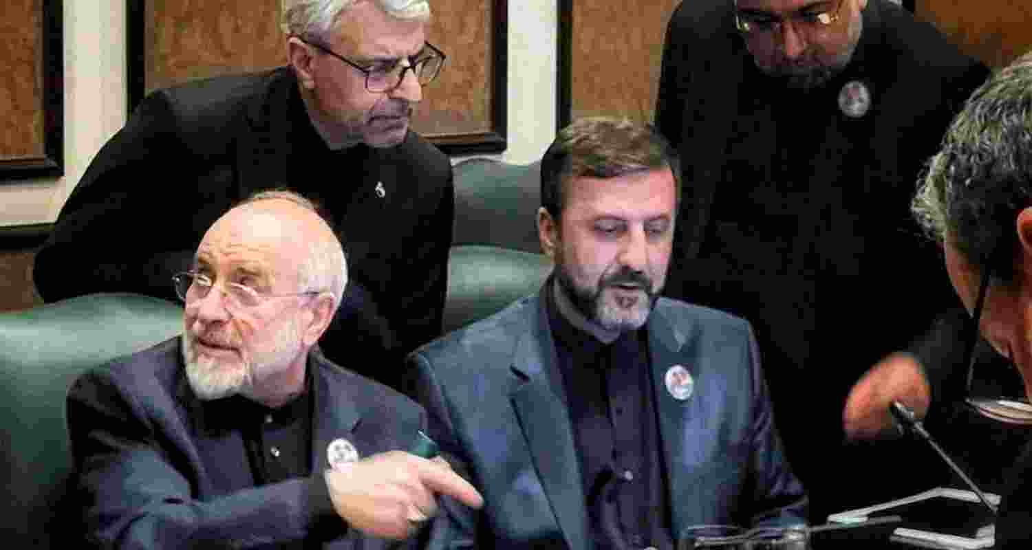 US may exit Iran talks as Tehran signals no further dialogue; tensions rise over Hormuz while Israel faces scrutiny over strikes in Lebanon.