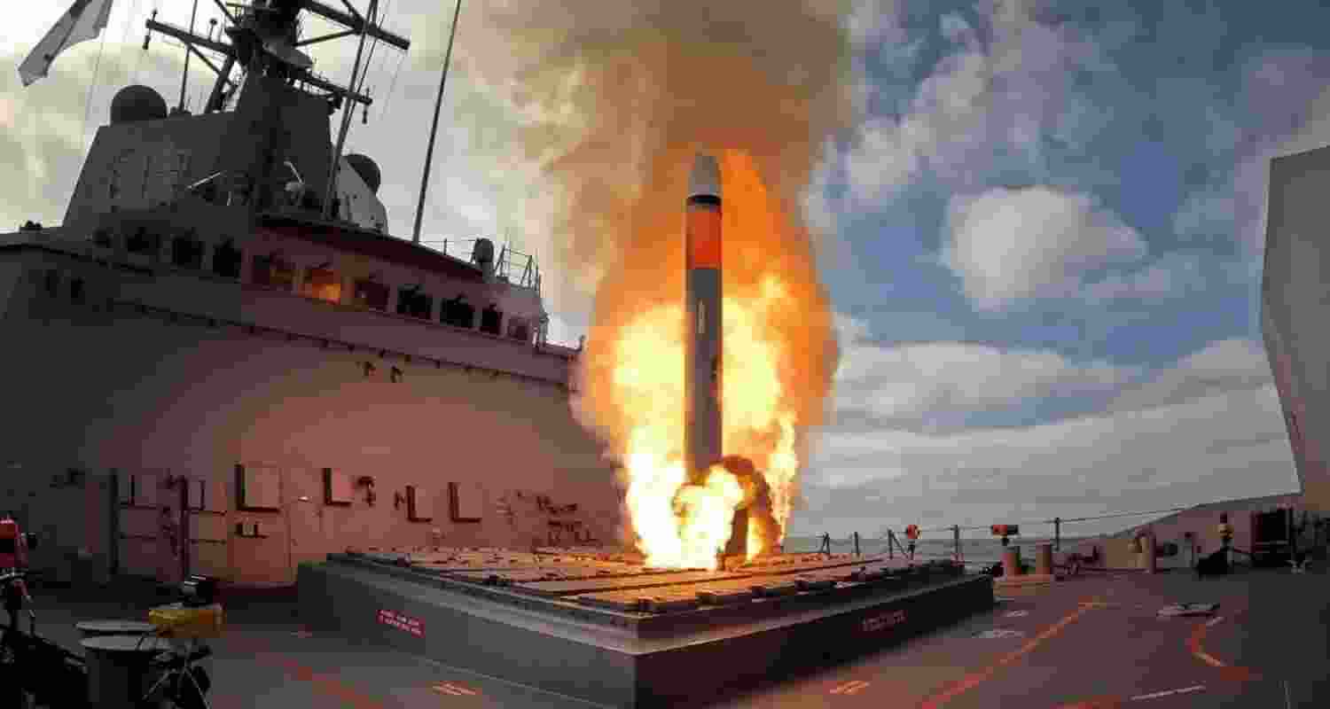 US weapons stockpiles deplete amid Iran war, forcing missile shifts from Asia-Pacific and raising concerns over readiness against China and Russia.