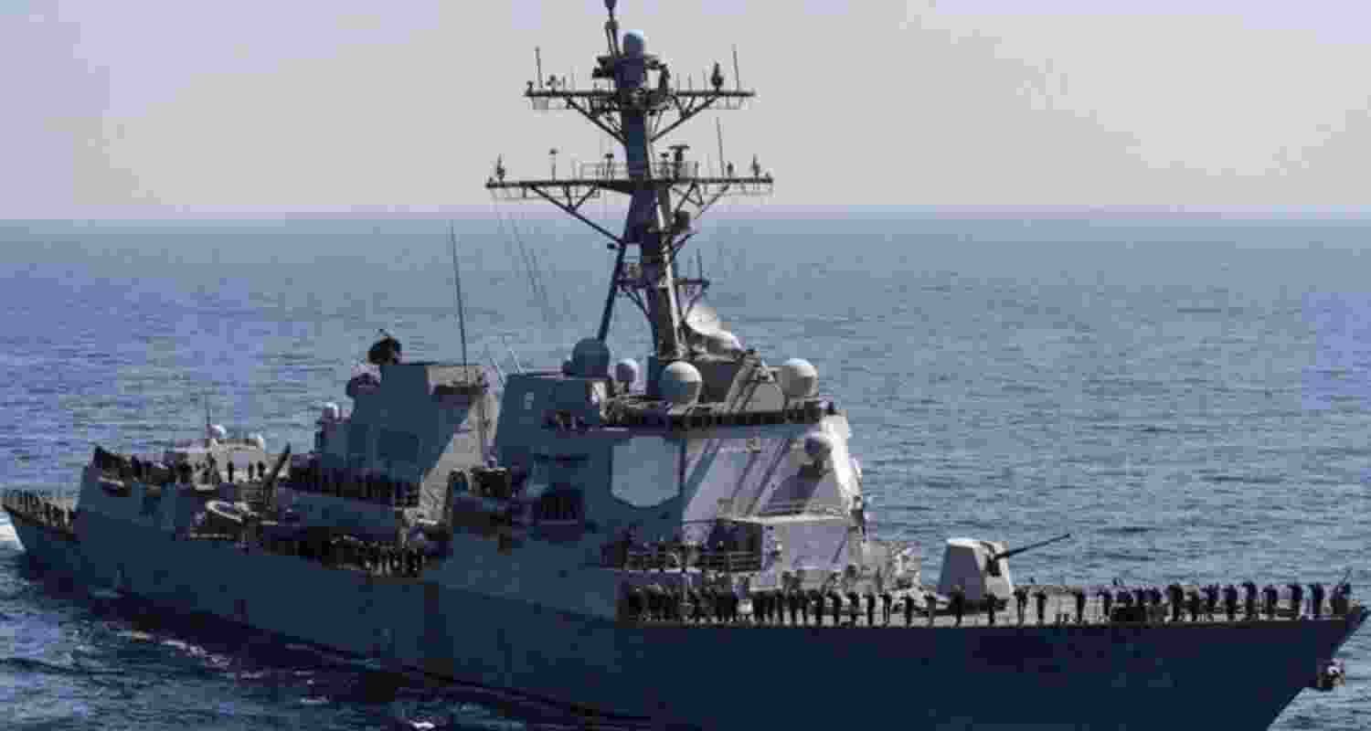 US Warships collide during refuelling in Caribbean