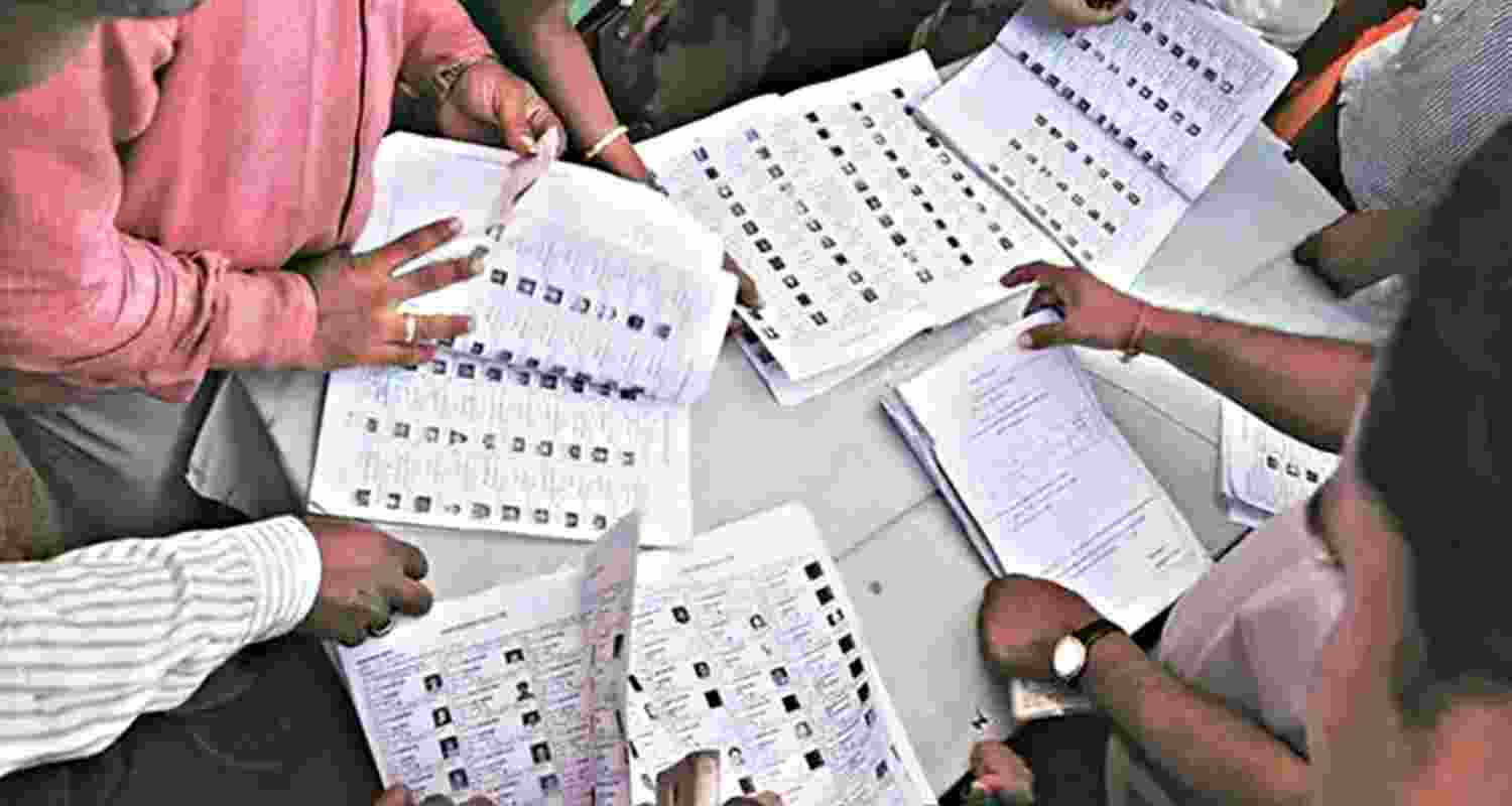 Bengal EROs summoned as CEO probes fake voter list