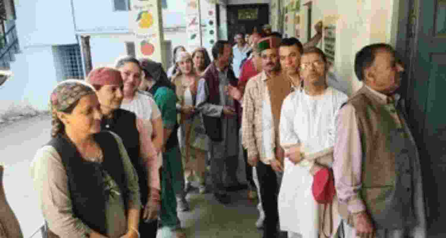Over 19 pc turnout in first two hours of Himachal Panchayat polls