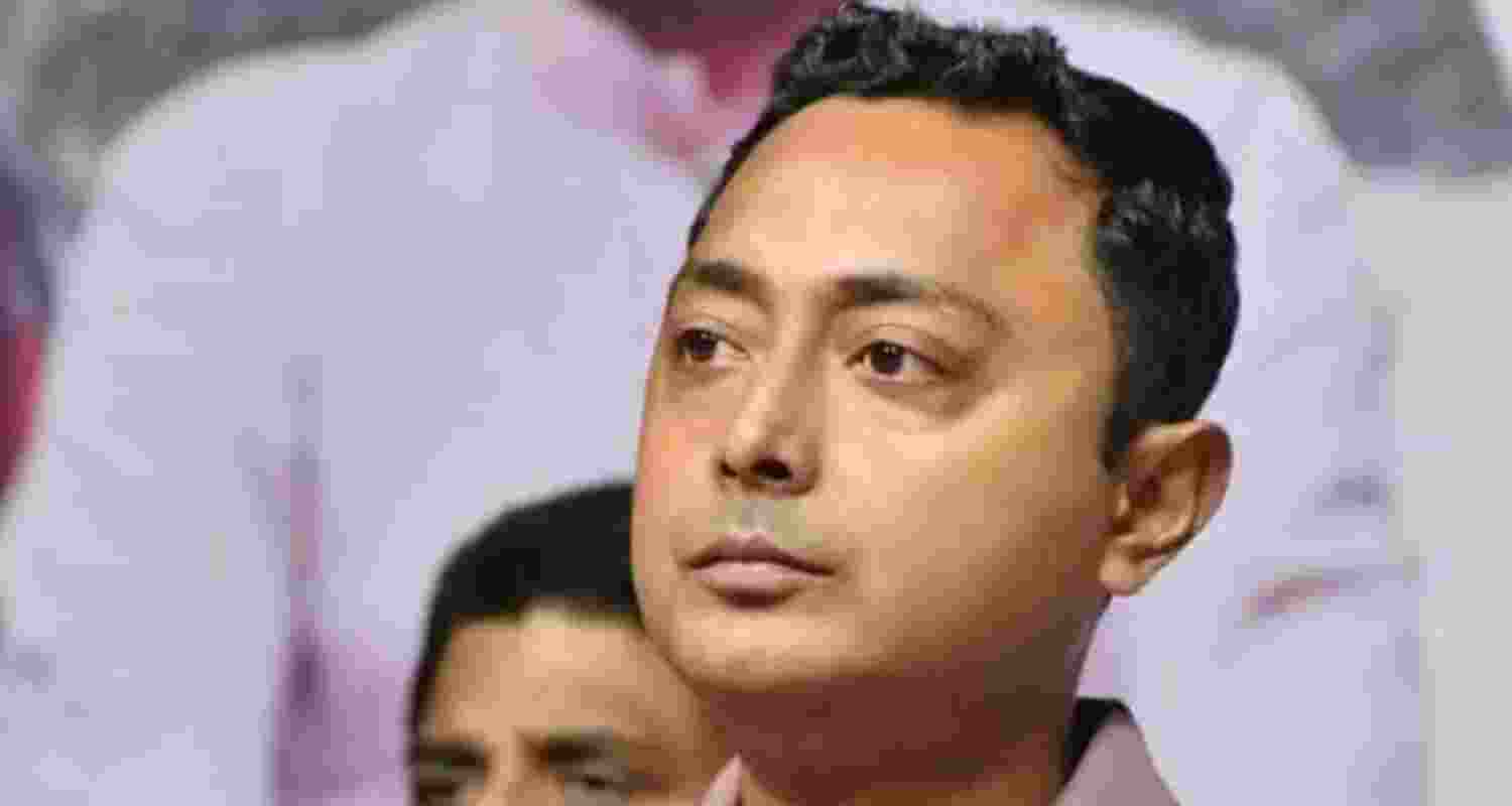 West Bengal SIT widened its extortion probe linked to Debraj Chakraborty, examining DC Global and the roles of over 30 public representatives.