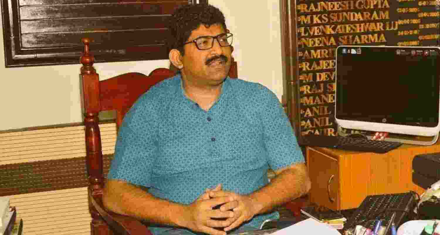 EC removes observer Anurag Yadav after clash with CEC Gyanesh Kumar over lapses in Cooch Behar ahead of West Bengal Assembly elections.