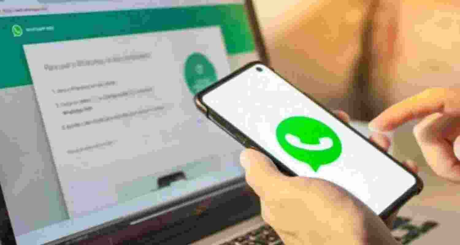 WhatsApp web down, users report glitches