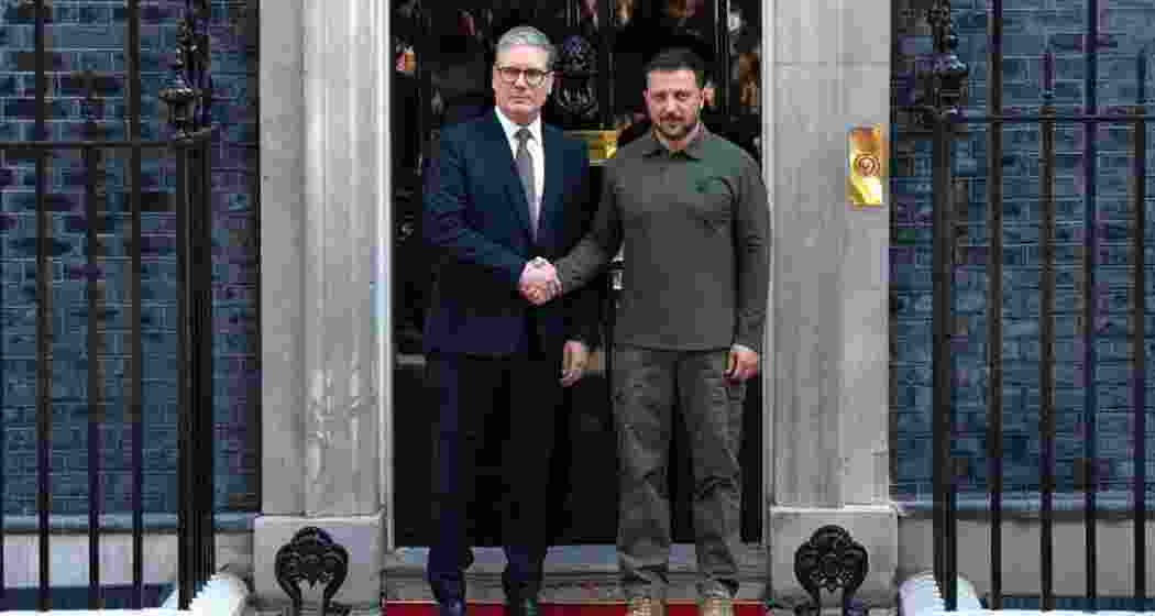  British Prime Minister Sir Keir Starmer with Ukrainian President Volodymyr Zelensky.