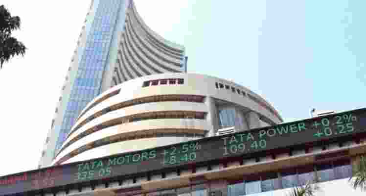 In a robust start to the trading week, equity benchmark indices in India bounced back on Monday, buoyed by a rally in the US markets and robust buying activity centered around Kotak Mahindra Bank. 