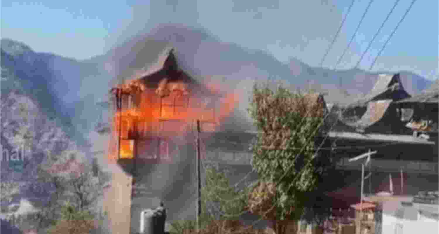 200-year-old historic Junga Mahal at Junga gutted in fire. 200-year-old historic Junga Mahal at Junga gutted in fire.