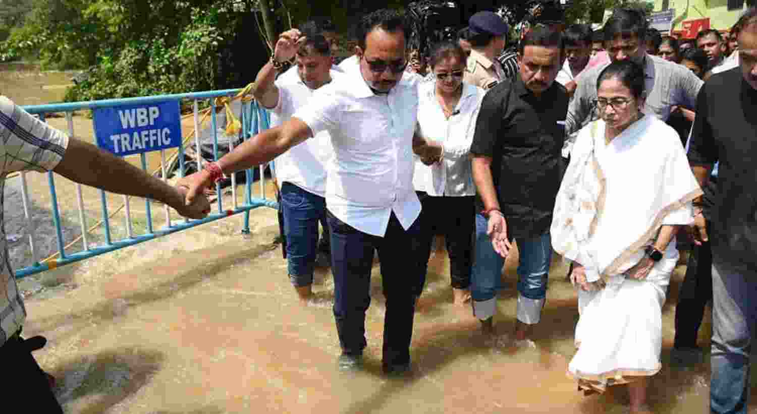 Bengal floods: CM Mamata threatens to sever ties with DVC Bengal floods: CM Mamata threatens to sever ties with DVC